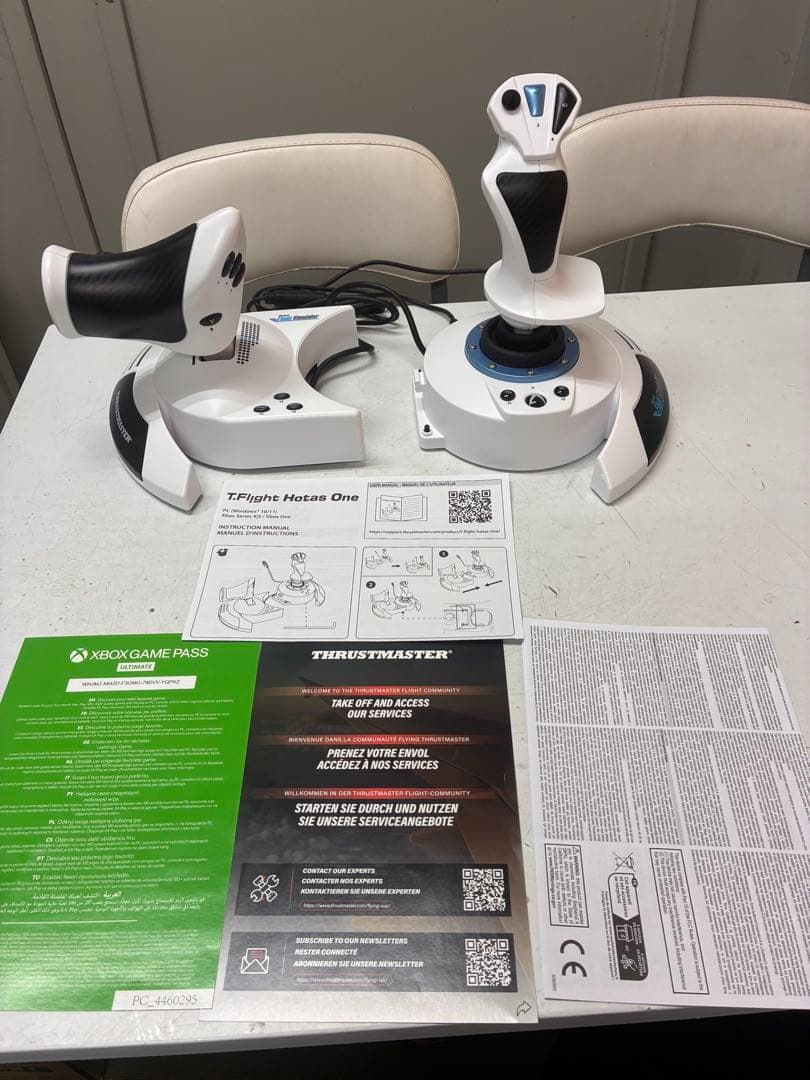 THRUSTMASTER T.Flight Hotas One - PC用ゲームコントローラー