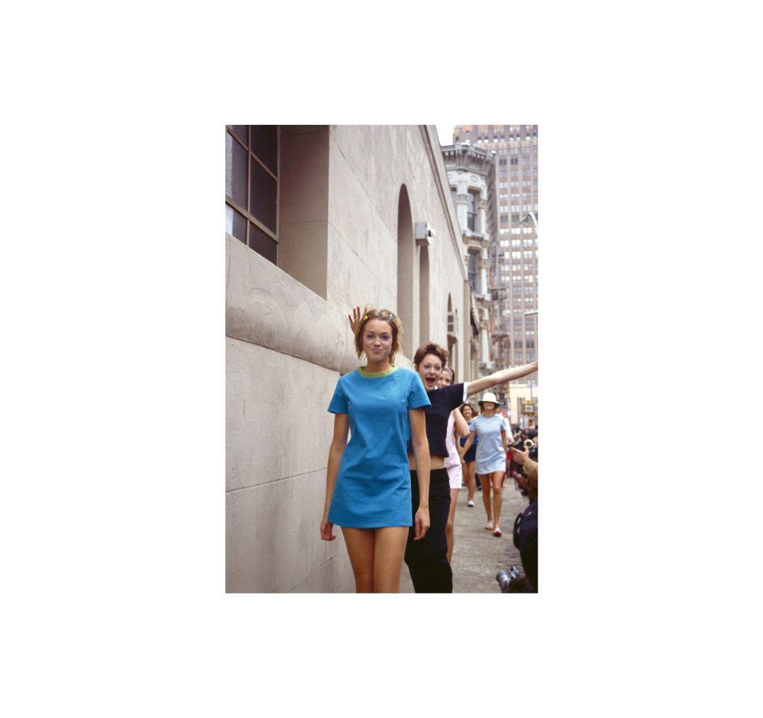 絶版‼️ X-GIRL SHOW Angela Hill - メルカリ