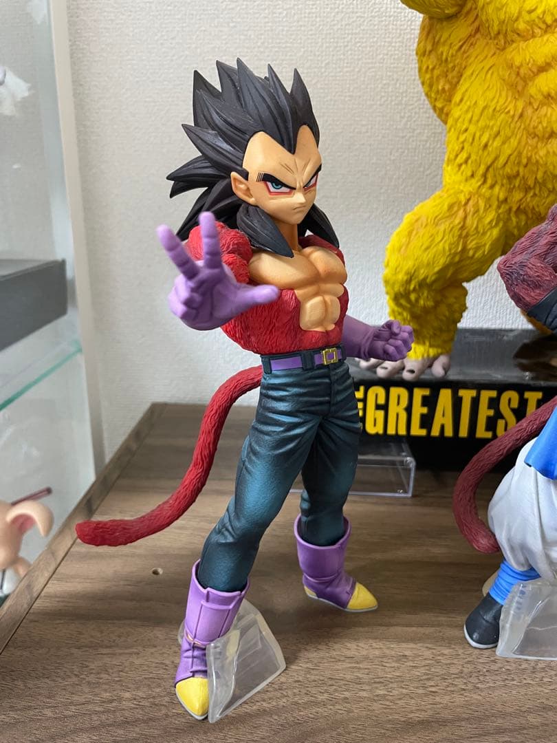 グレイテストサイヤン 黄金大猿、ゴジータ、悟空、ベジータ4体セット
