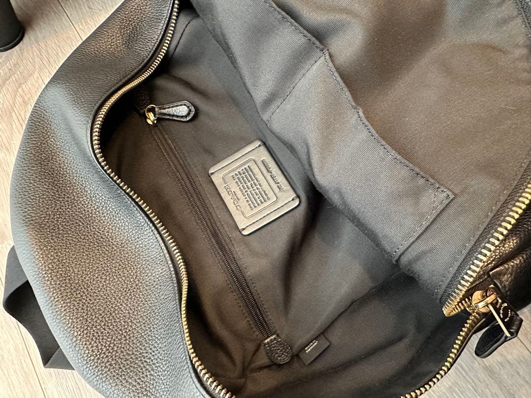 COACH ブラックレザー リュックの通販はau PAY マーケット - 輸入雑貨