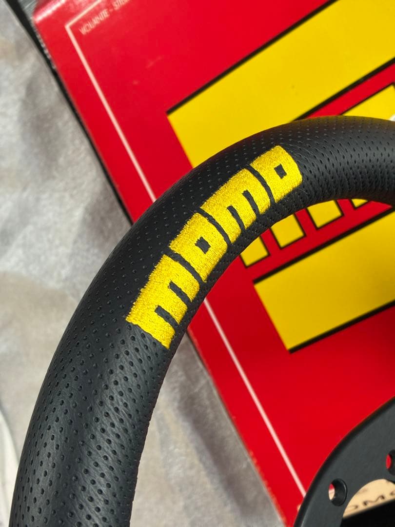 MOMO COMPETITION 32モモ コンペティション ブラックエアーレザ