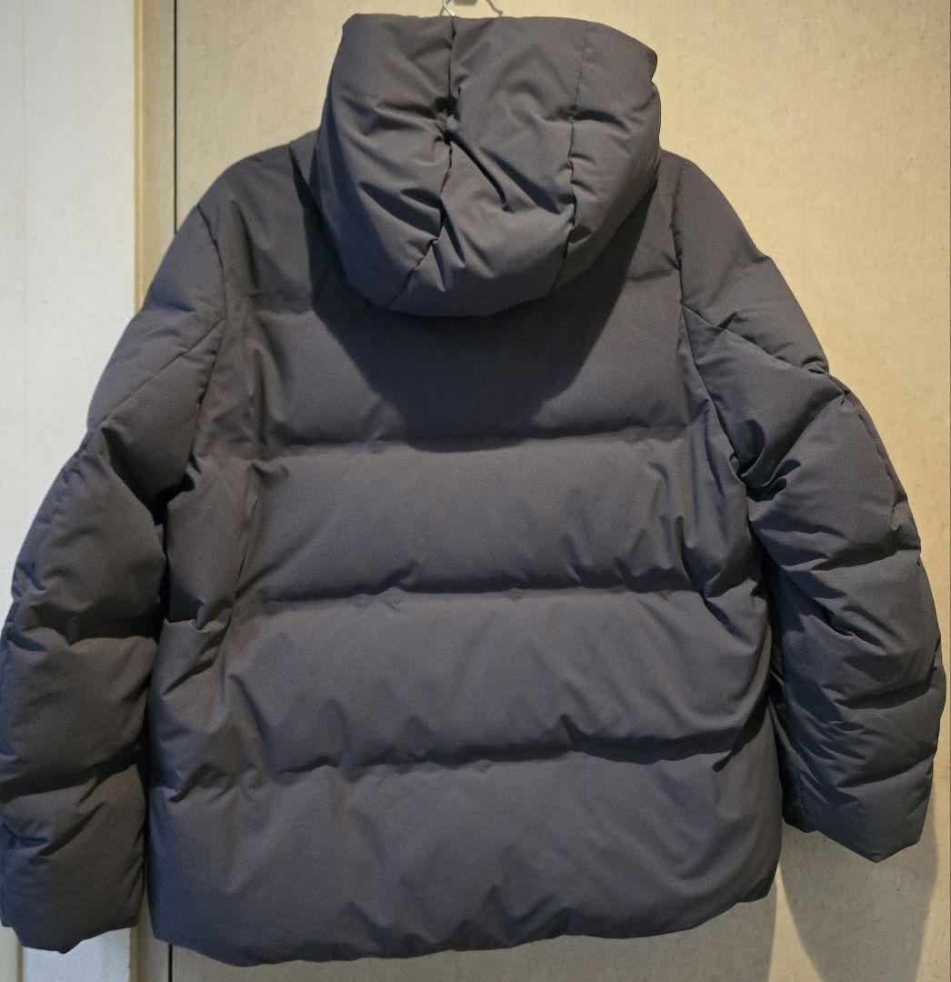 UNIQLO シームレスダウンパーカ ダークグレー - メルカリ