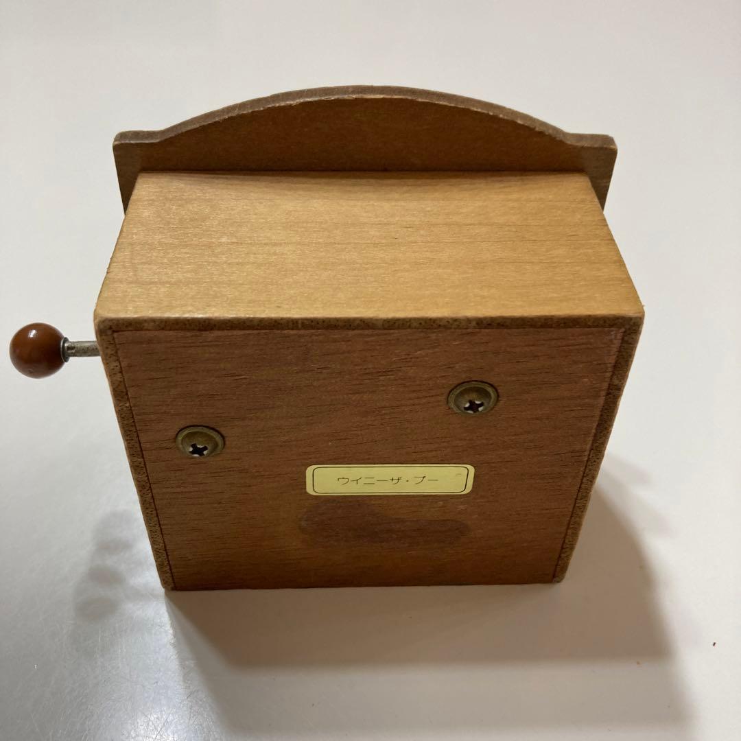 東京ディズニーランド》くまのプーさん手回し木製オルゴール - メルカリ