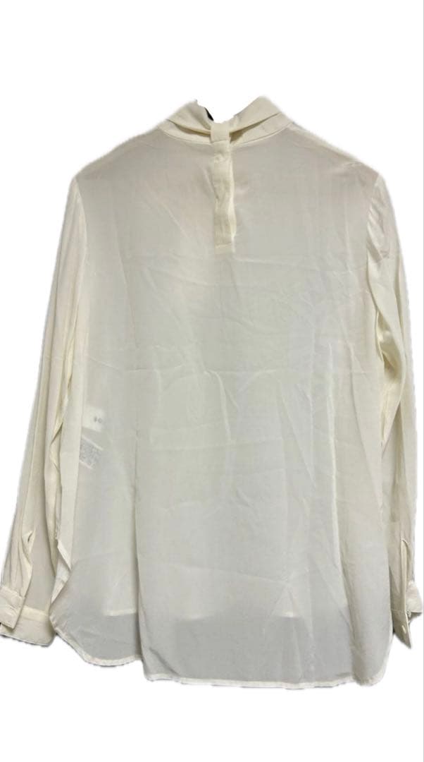 シルクストレッチボウタイブラウス SOEJU ソージュ - メルカリ