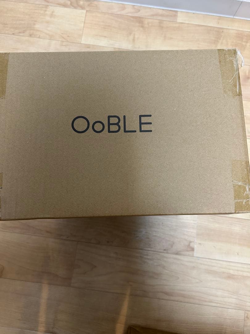 OoBLE 真空保存米びつ 6.5L　1個　ホワイト　真空保存　新品未使用品