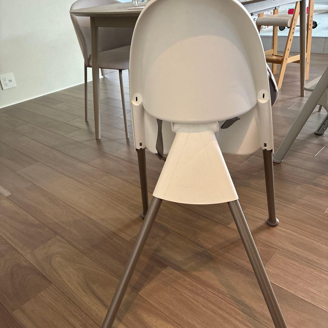 ベビービョルン ハイチェア - メルカリ