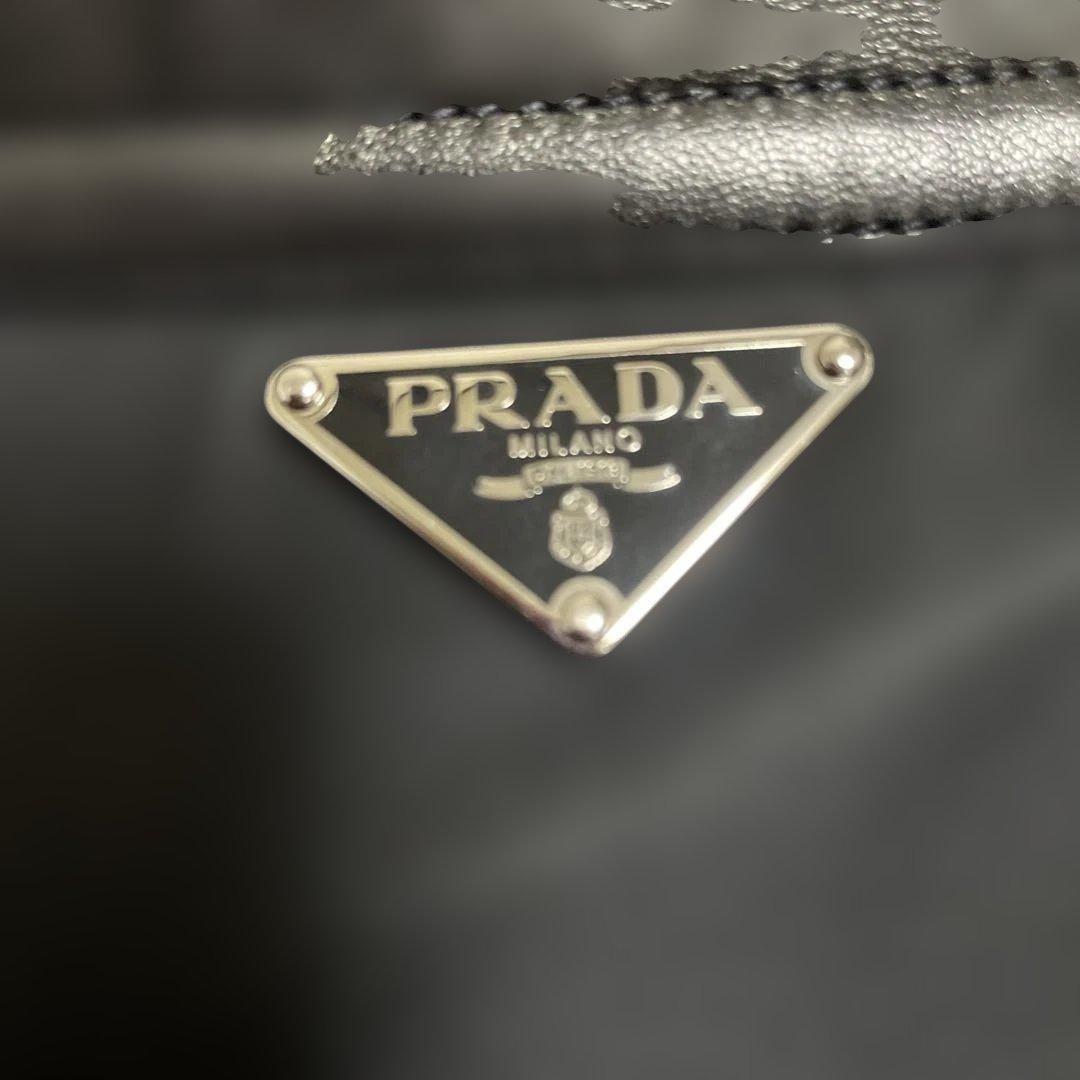 PRADAブラック ナイロン× ラム革ショルダーバッグ シルバー金具