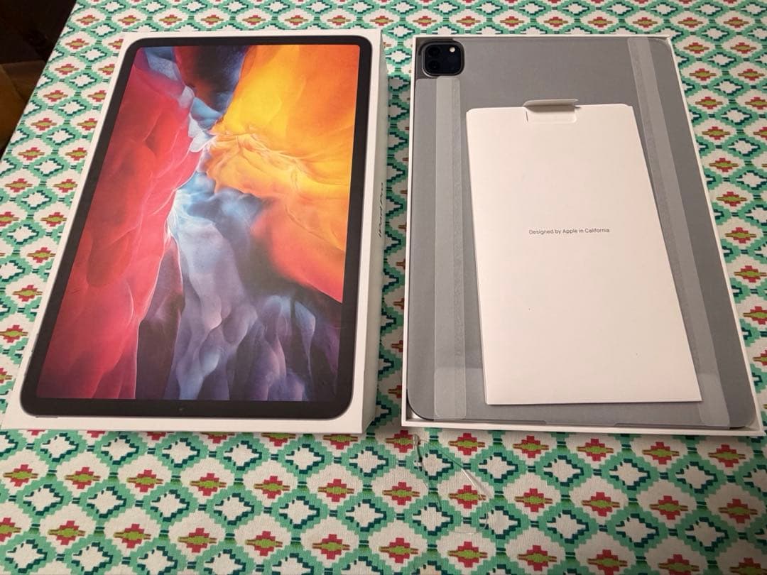 【極美品】iPad Pro 11インチ(第２世代) 256GB WiFiモデル iPad Pro 11インチ 第2世代 256GB スペースグレイ MXDC2J／A Wi-Fi