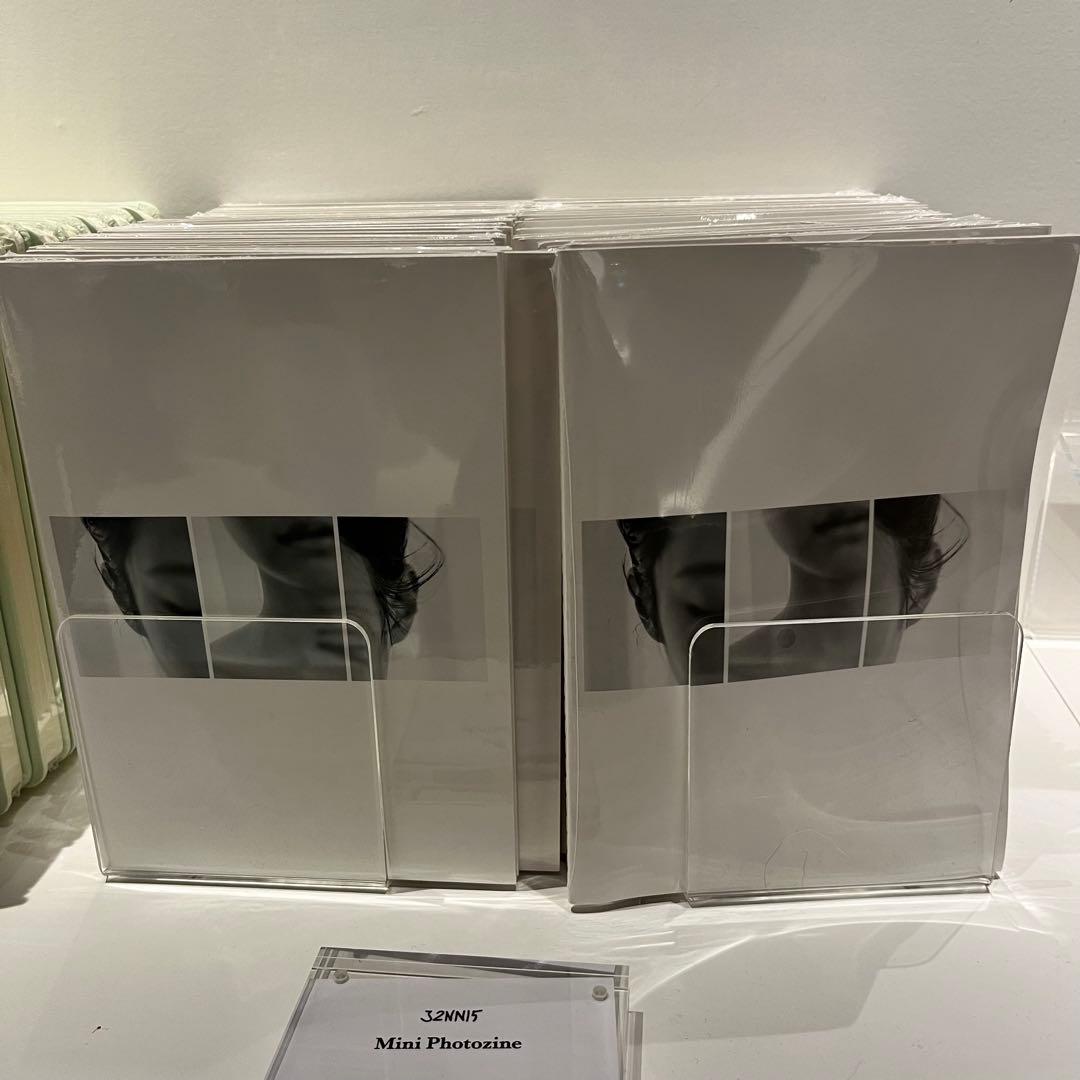 JENNIE J2NNI5 代官山蔦屋 ミニフォトブック photozine - メルカリ