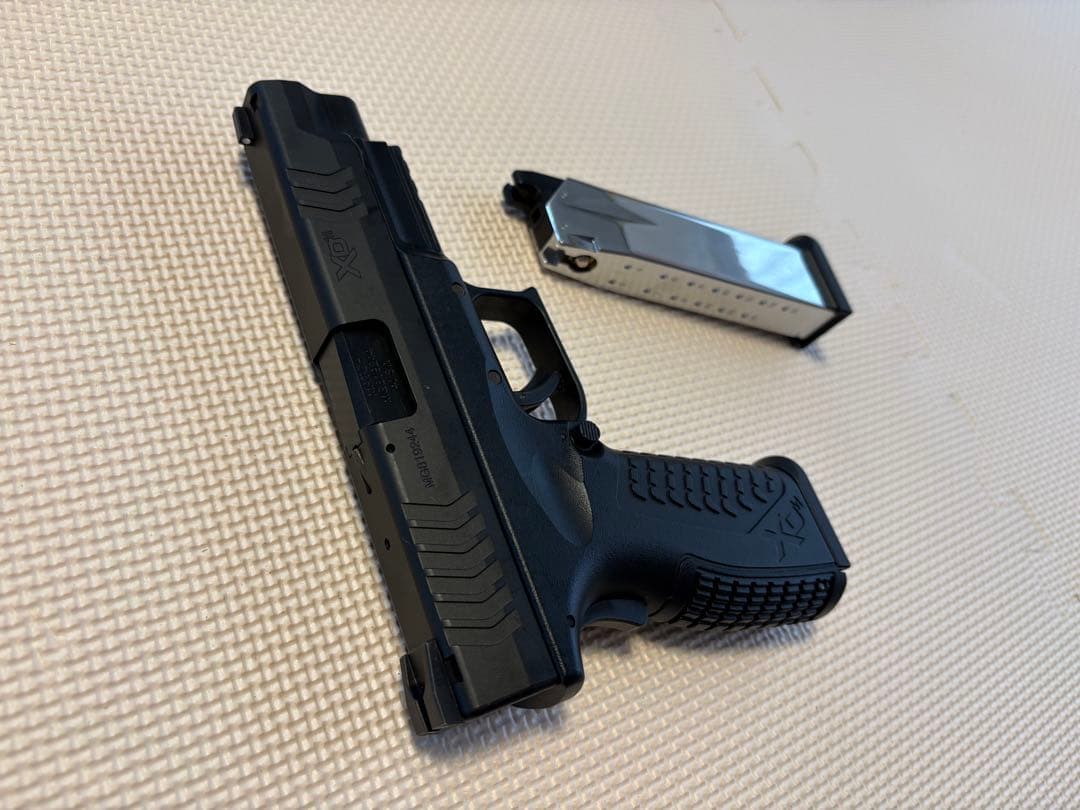 東京マルイ XDM-40 マガジン2本付き