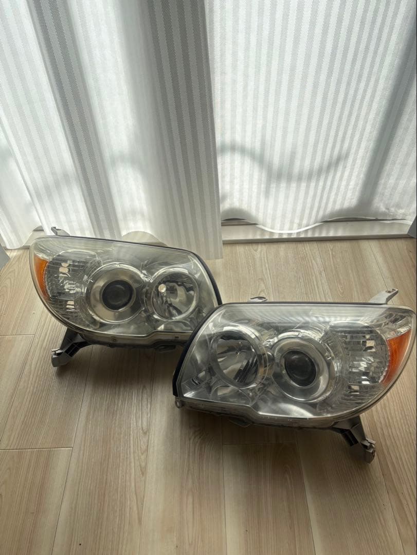 ハイラックスサーフ 215 後期 純正ヘッドライト 2個セット 左右セット