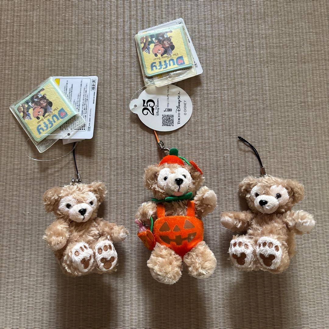 美品】ダッフィー ストラップ 3個セット - メルカリ