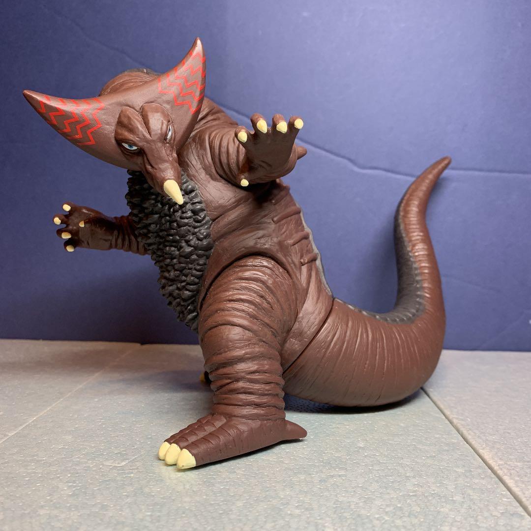 ゴモラ 組立式DXウルトラ怪獣 ソフビフィギュア バンプレスト - メルカリ