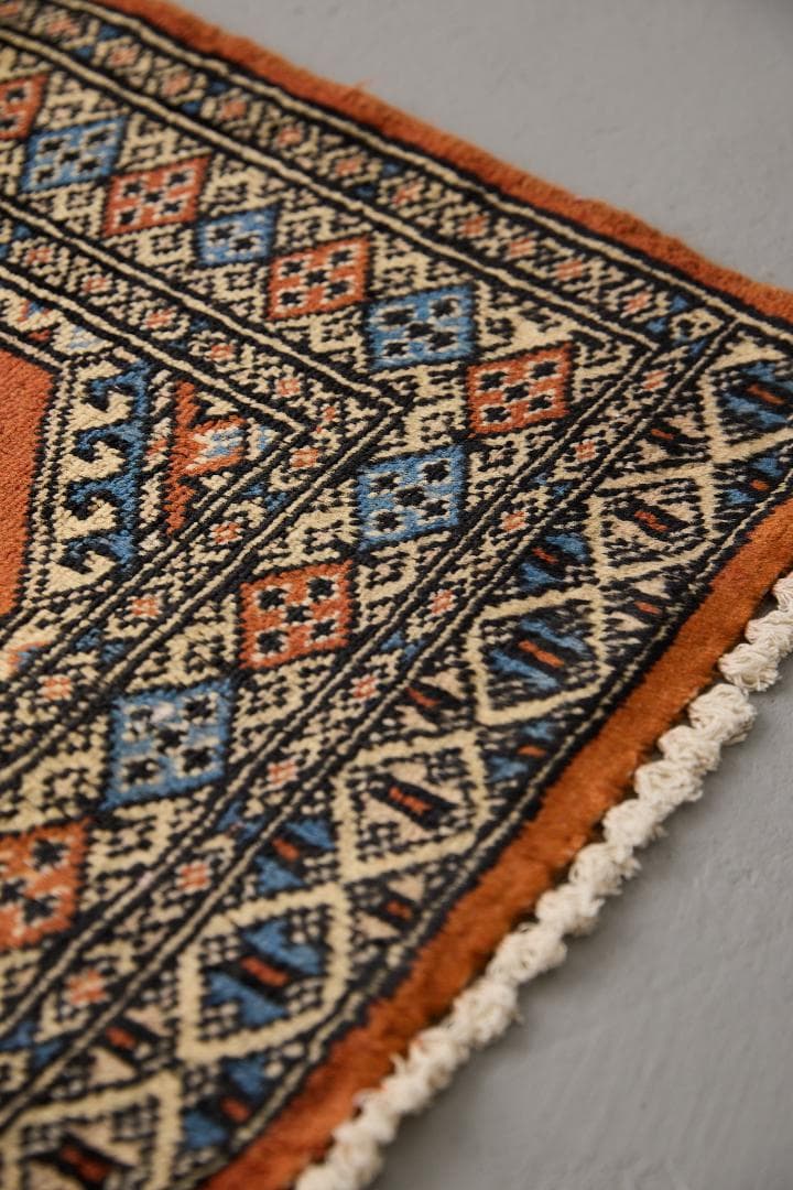 ヴィンテージラグ トライバルラグ パキスタン産（121×77cm）橙 茶