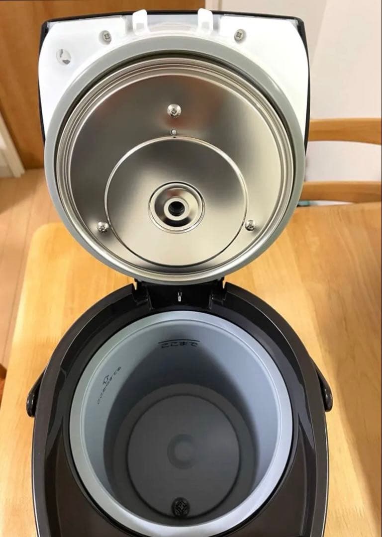 TIGER タイガー 蒸気レス VE 2.2L 電気ポット とく子さん