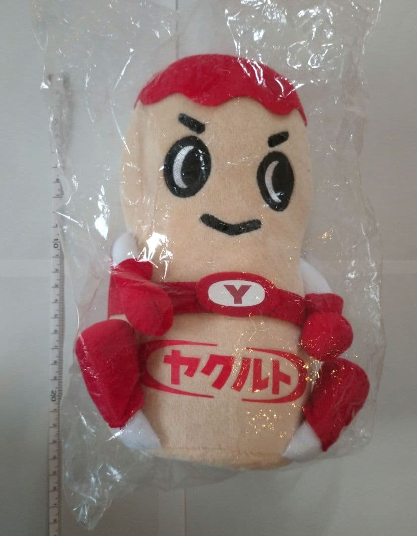 ヤクルトマン ぬいぐるみ 新品未使用品 - メルカリ