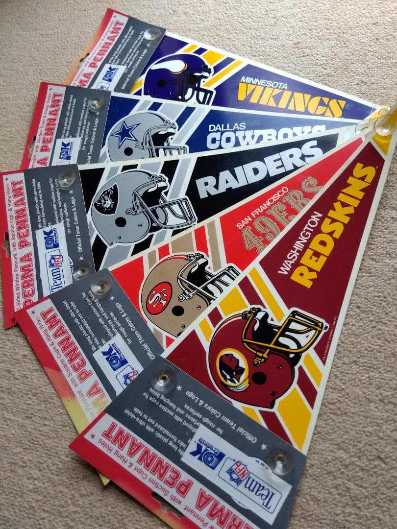 【新品未開封】希少☆NFL　エミット・スミス　フィギュア　アメフト　ペナント付