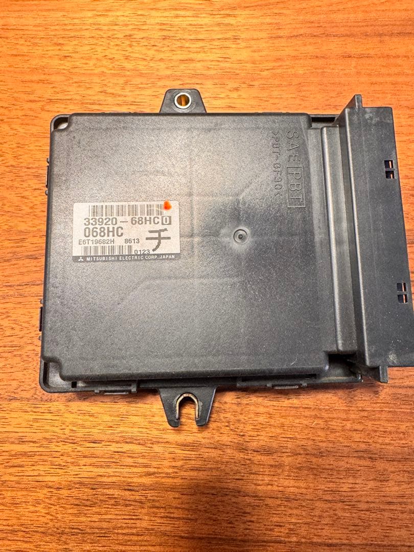 DA64Vエブリィ/コンピューター /33920-68HC 0/ECU/チ/ - メルカリ