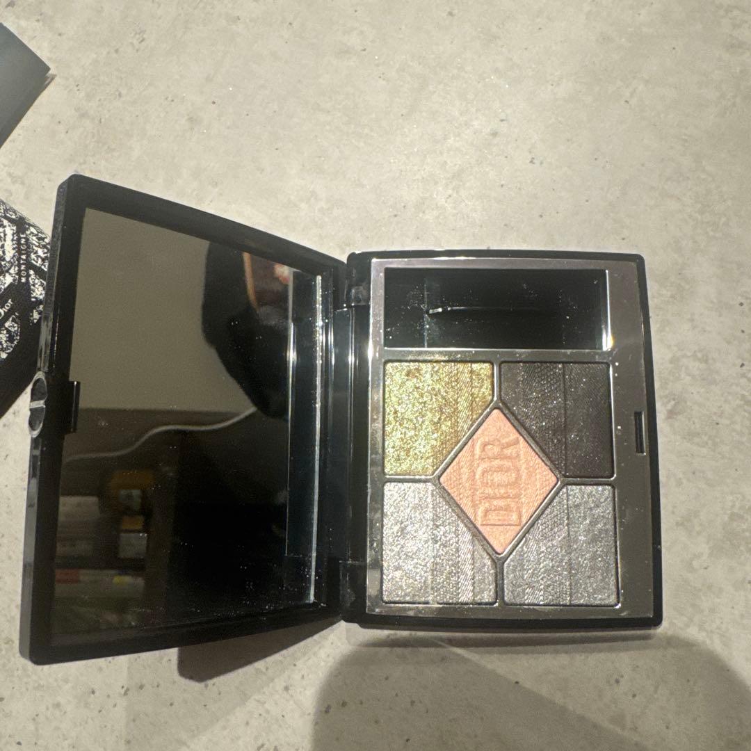2024年秋限定色】Diorアイシャドウ083 - メルカリ