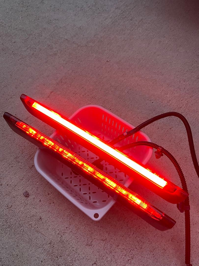 ステップワゴン RP 3,4,5 面発光ハイマウントストップランプ レッド
