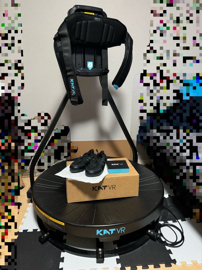 katwalk c VR移動デバイス　トレッドミル 体を動かしてVR空間の中で歩くルームランナー型入力機器 KAT Walk C2+