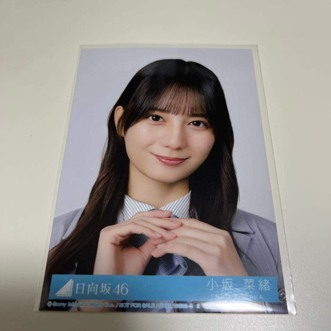 クリフハンガー 小坂菜緒 - メルカリ