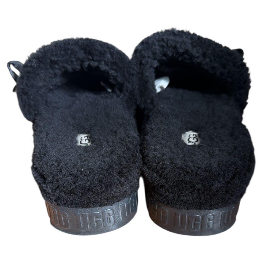 UGG ボアファーサンダル 厚底 ブラック - メルカリ