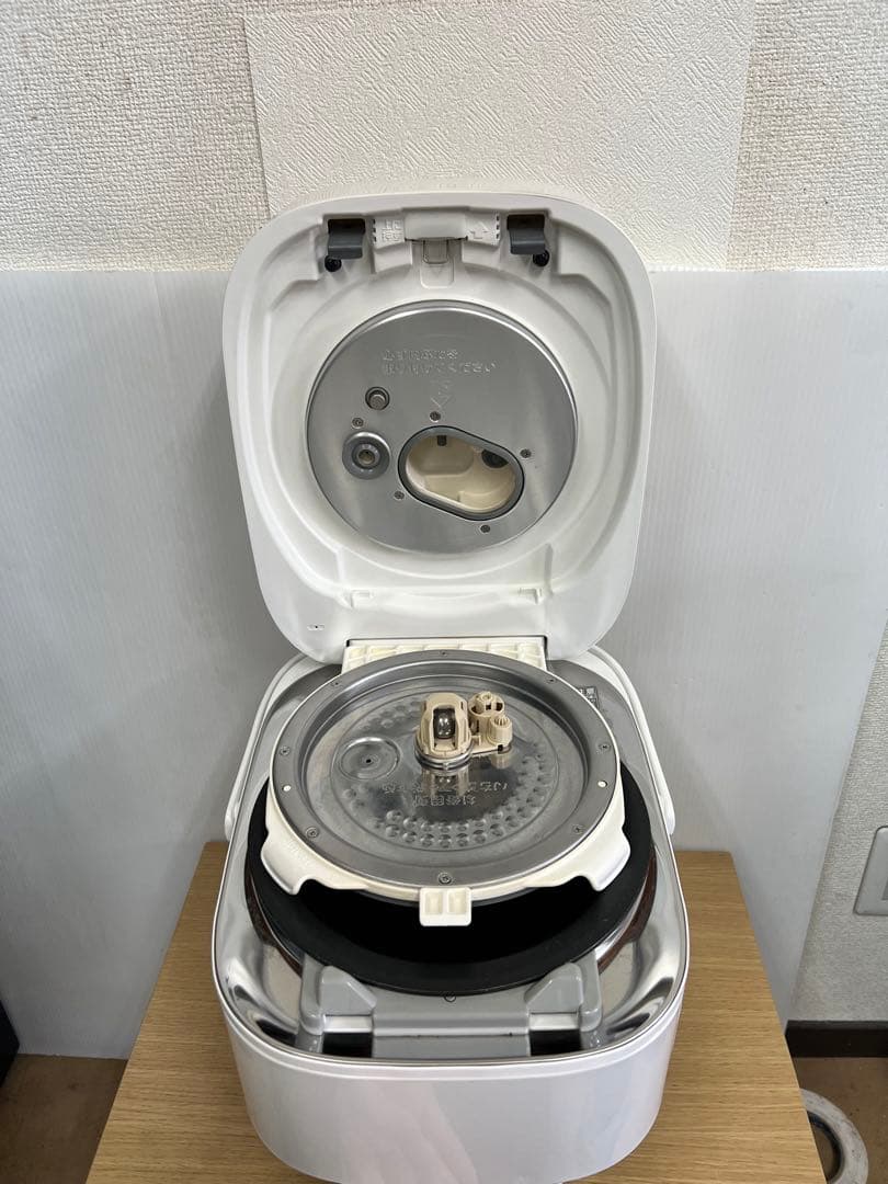 TOSHIBA 圧力IH炊飯器 RC-10VXG 1.0L（5.5合）