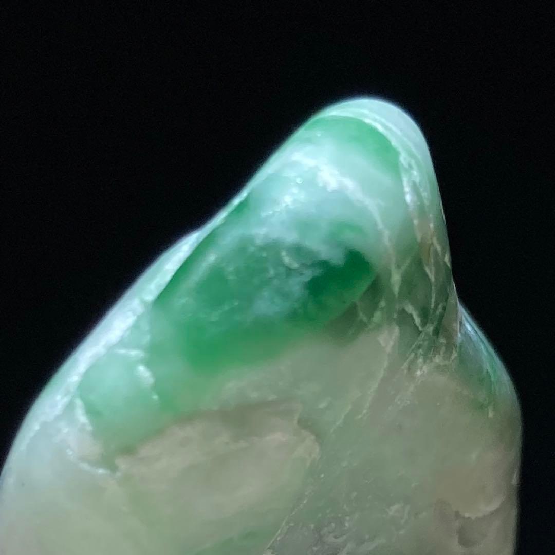 糸魚川翡翠　ロウカン 翡翠　インペリアルジェダイト　原石　30.8ｇ