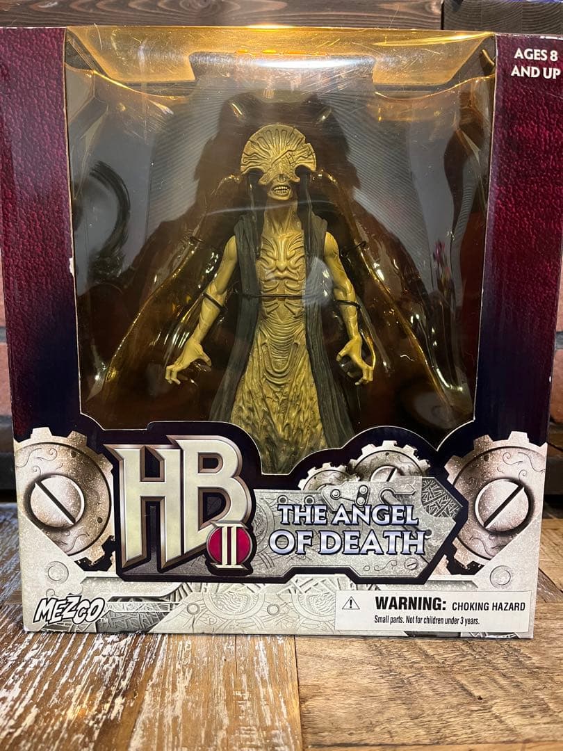 ヘルボーイ2 7インチ フィギュア 死の天使 - メルカリ