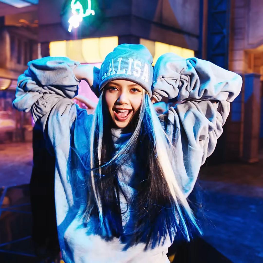 LALISA BEANIE 公式グッズ BLACKPINK リサ ニット帽 - メルカリ