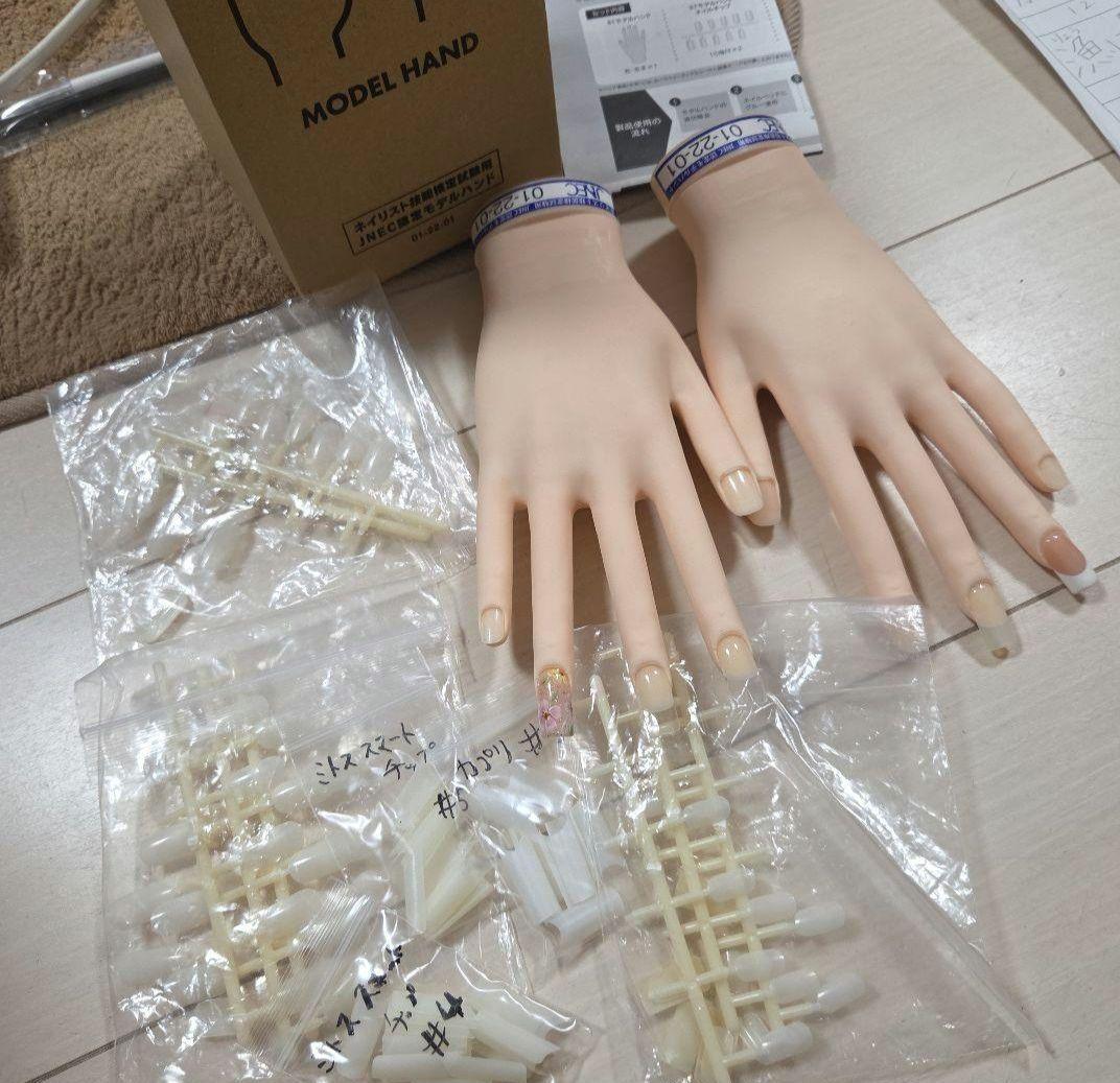 m*様 認定モデルハンド ネイル検定 ネイリスト技能限定試験用 JNECモデルハ JNECホームページにて「JNEC認定モデルハンド」に関連する新しいご案内