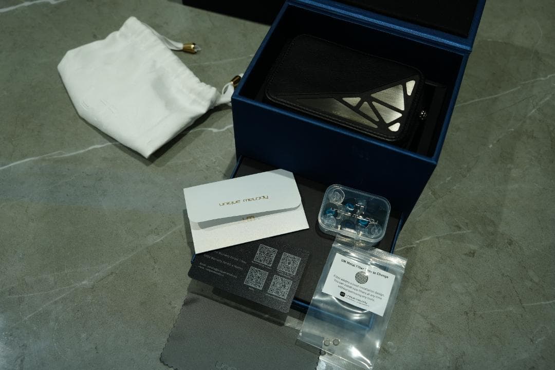 Unique Melody Max OBC骨伝導 + DD + BA + EST - メルカリ