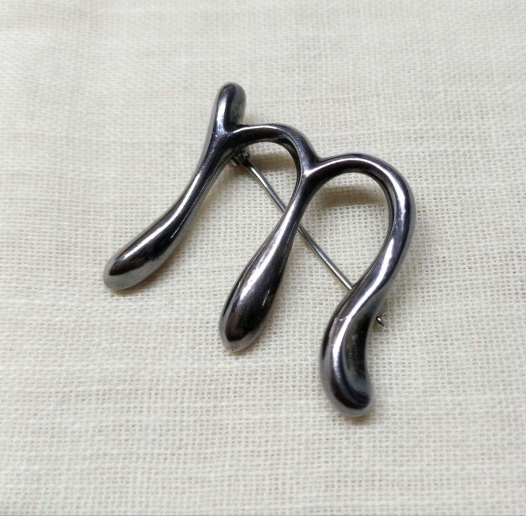 ティファニー　イニシャルブローチ　M ラージ925 TIFFANY&Co.（ティファニー） ブローチ イニシャル S アルファベット