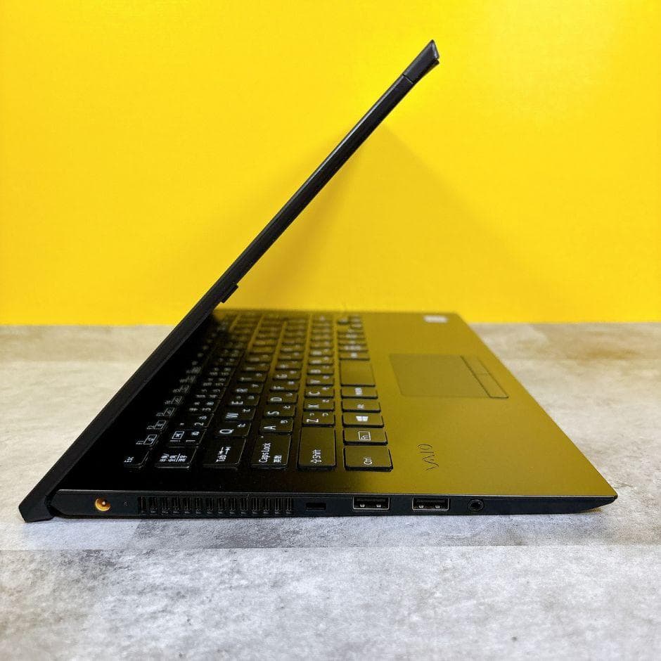 小型軽量❣SSDで快適✨i5 フルHD カメラ付き Windows11仕事趣味