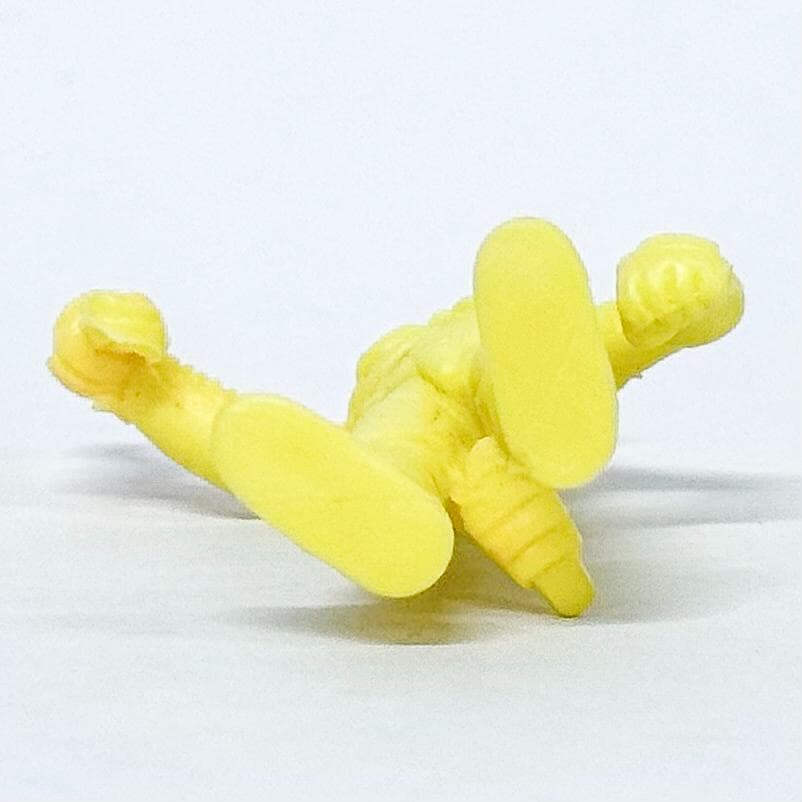 難あり：ウルトラマン怪獣消しゴム ギナ（黄） - メルカリ