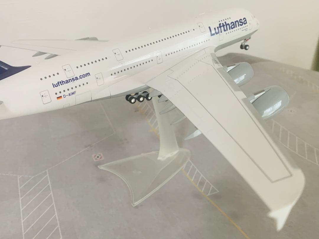 ヘルパ製1／200ルフトハンザ航空A380機完成品モデル