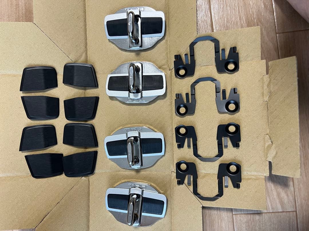 TRD ドアスタビライザーセット　MS304-00001 4枚セット 楽天市場】TRD MS304-00001 ドアスタビライザー : クリーズオンライン