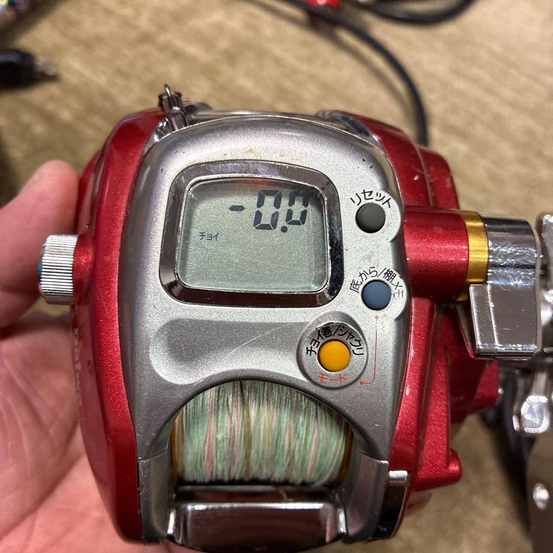デジタル表示 電動リール レッド - メルカリ