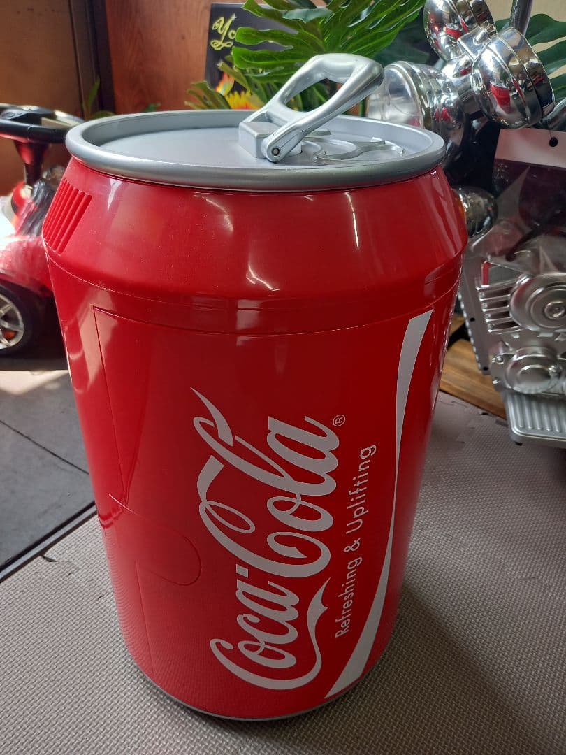コカコーラ・缶型 冷温庫 楽天市場】コカ・コーラ 冷蔵庫 保冷庫 車の中でも使える 缶型タイプ