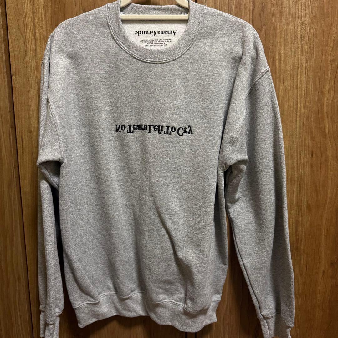 未使用・美品】Ariana Grande 着用 NTLTCトレーナー - メルカリ