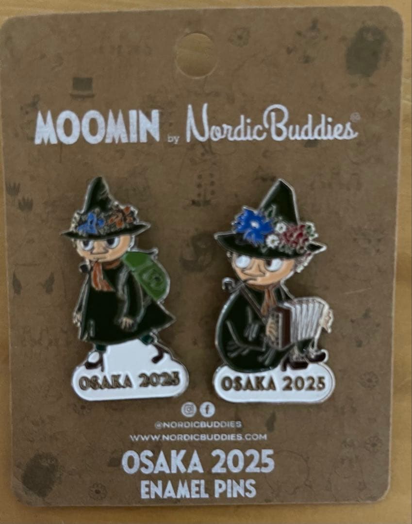 大阪万博 ムーミン 北欧館 ピンバッジ スナフキン - メルカリ