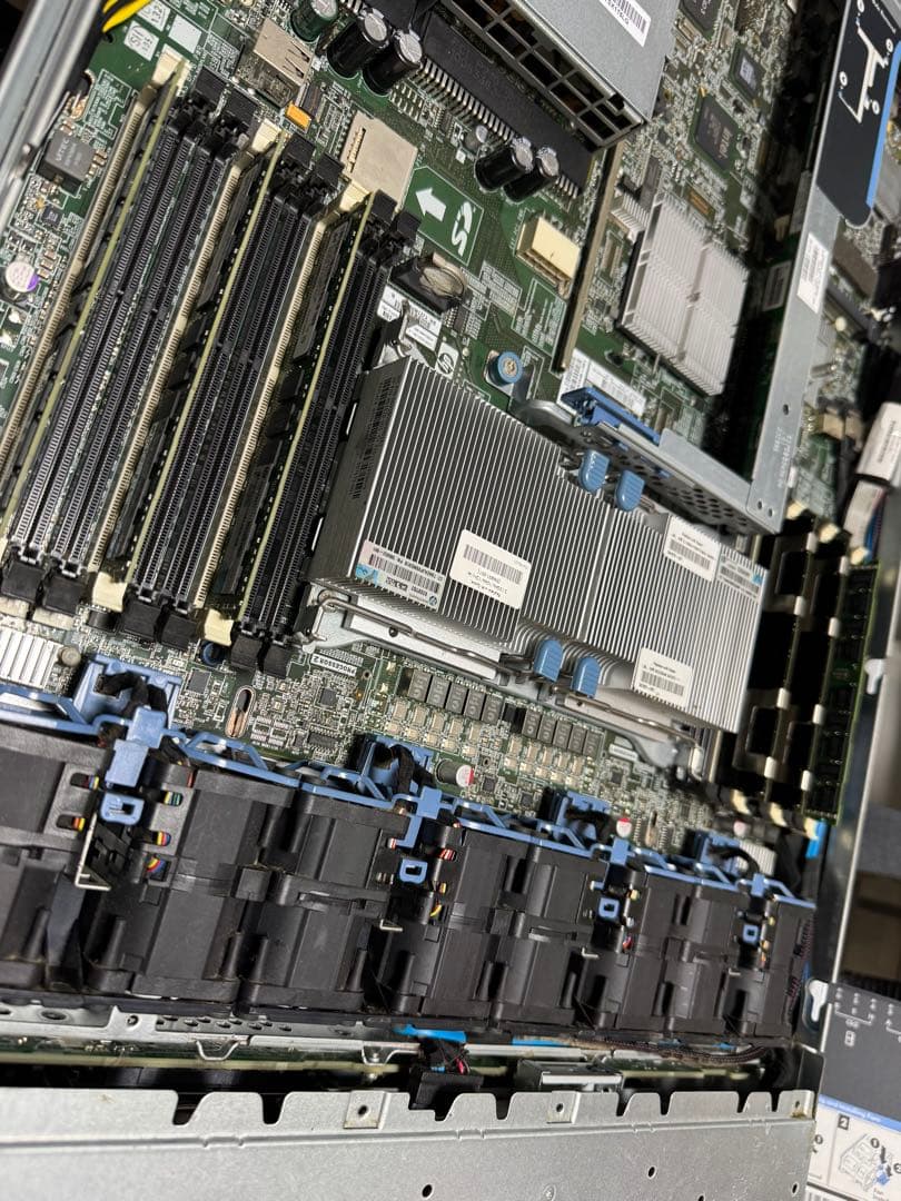 HP DL360 G7 1Uサーバー 8コア16スレッド - メルカリ