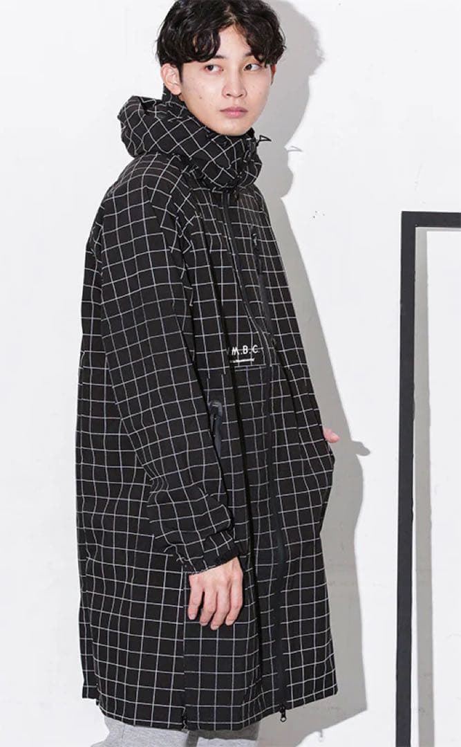 ホワイトマウンテニアリング WM × キウ KiU ロングジャケット - メルカリ