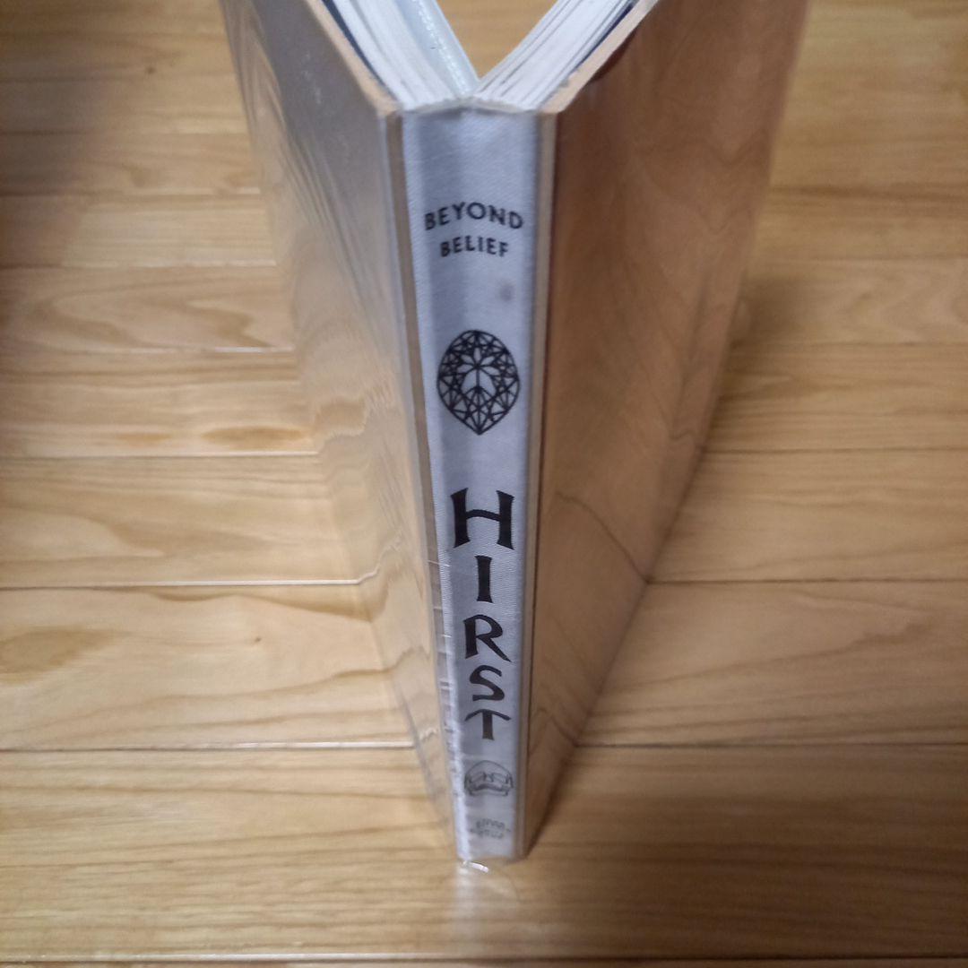 洋書ダミアン.ハースト作品集　BEYOND BERIEF 2008年　イギリス DAMIEN HIRST ダミアン・ハースト 洋書 写真集 作品集 初版 - メルカリ