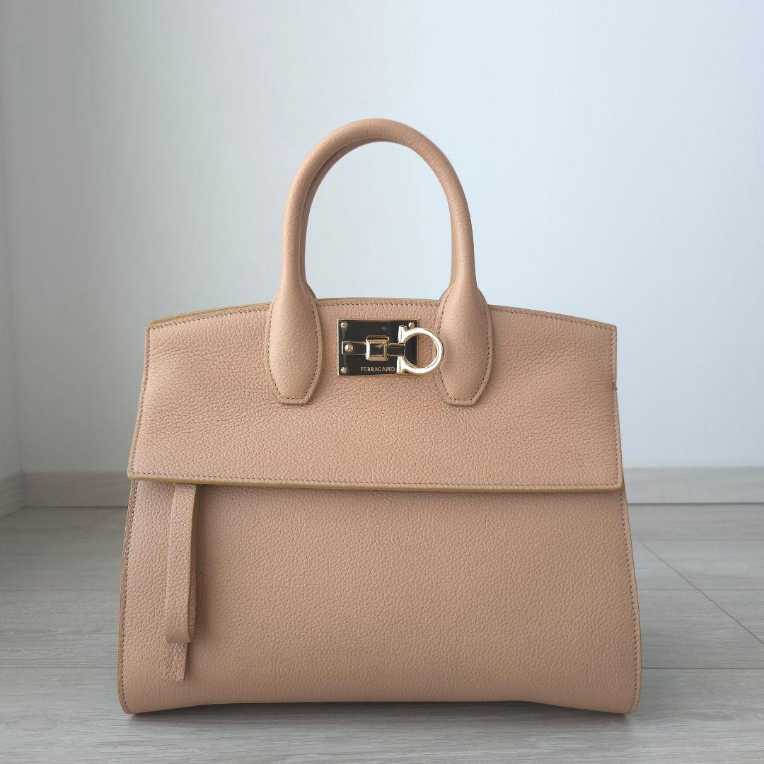 極美品【フェラガモ】スタジオ ソフト カラーブロック 2way