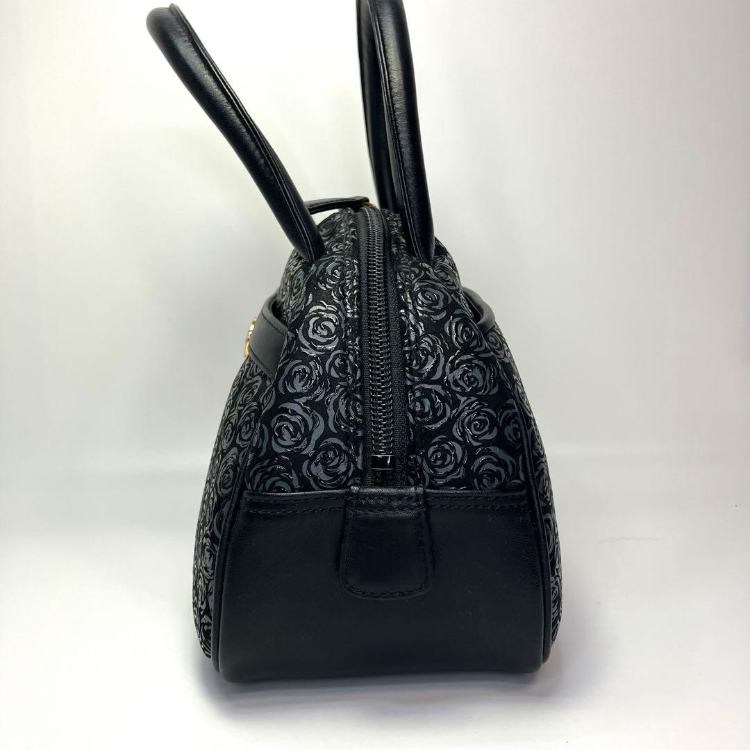 印傳屋 INDENYA ハンドバッグ 薔薇柄 鹿革 黒地 黒漆 レザー 花柄