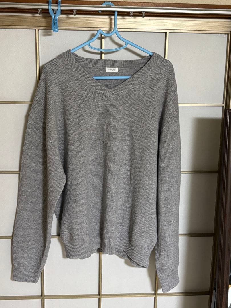 新品crepuscule(クレプスキュール) V neck p/o \"GRAY\"