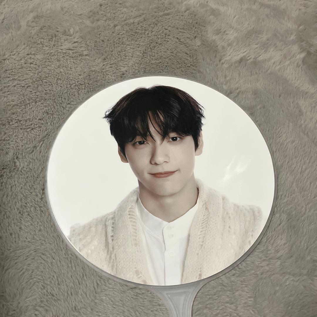 TXT スビン うちわ - メルカリ