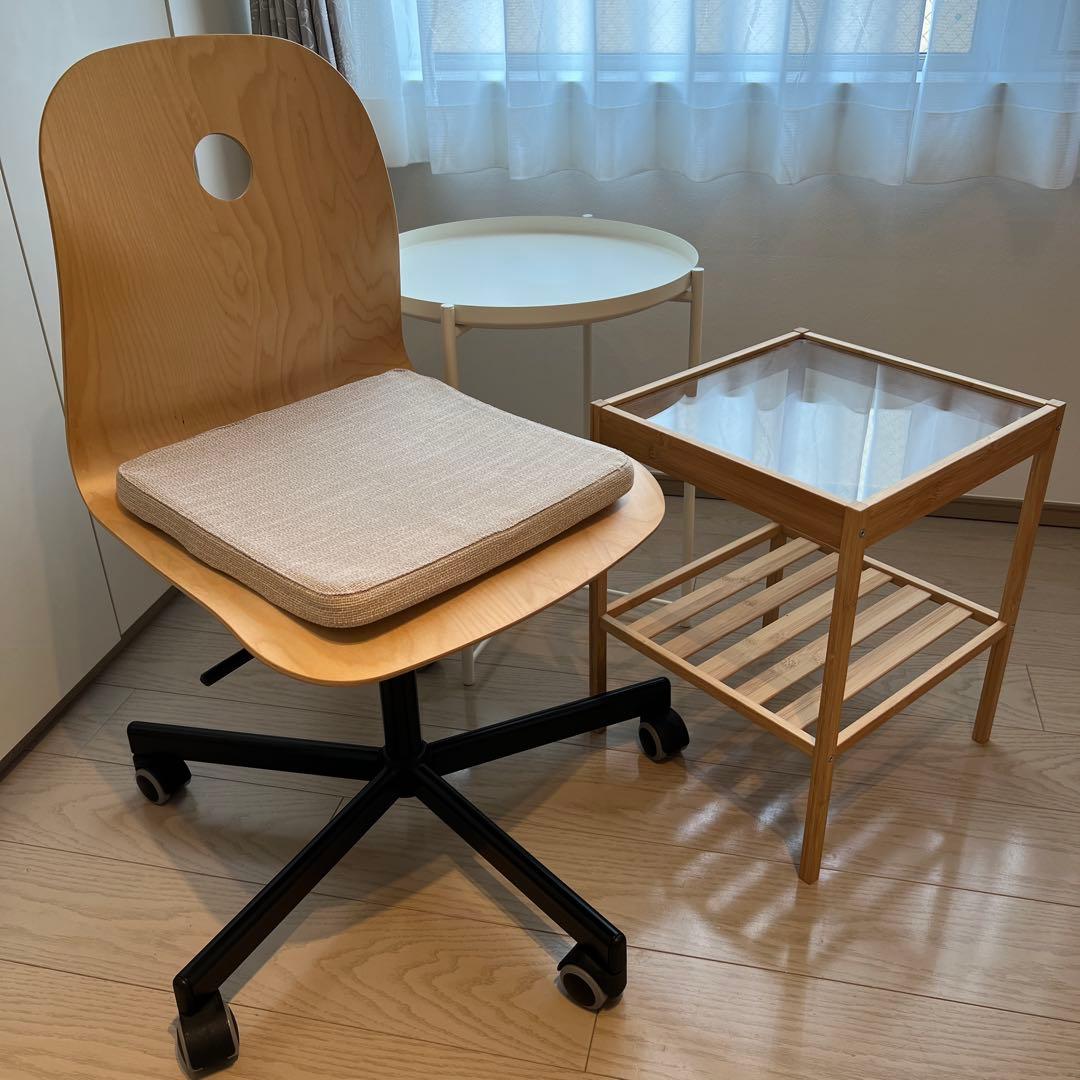 [最終価格]IKEAデスクチェアとサイドテーブル3点セット美品 デスク・チェア - IKEA